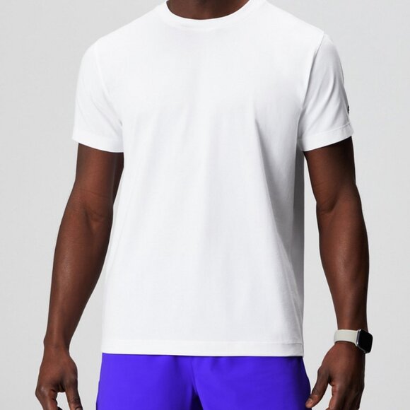 Fabletics 24-7 Tee in Cream Size M - Picture 1 of 3